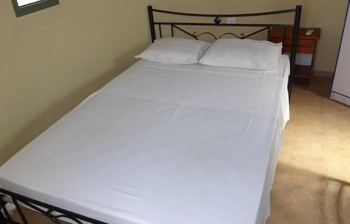 Marina-anna 3* Afrato