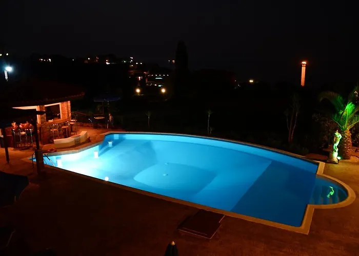 Marina-anna アパートホテル 3*