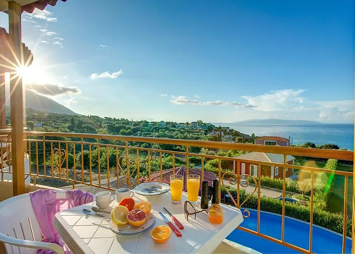 Marina-anna 아파트호텔 Afrato