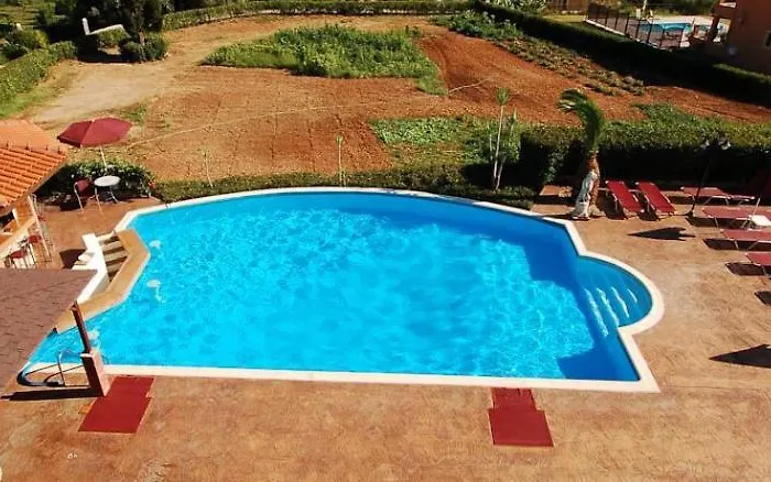 Marina-anna アパートホテル 3*