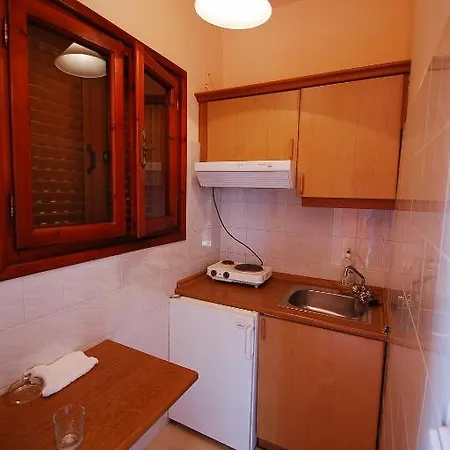 Marina-anna 3* Afrato